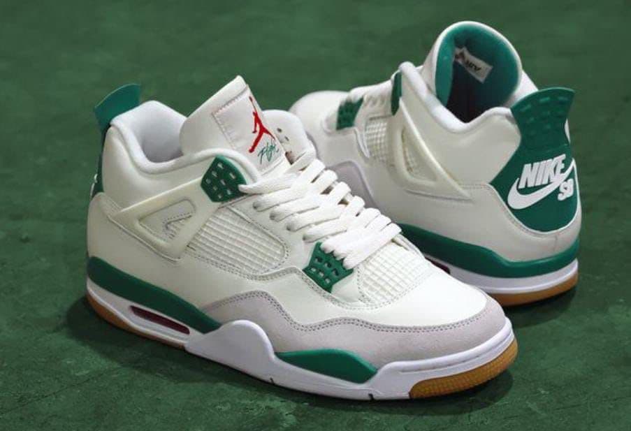 Jordan 4 Pine Green