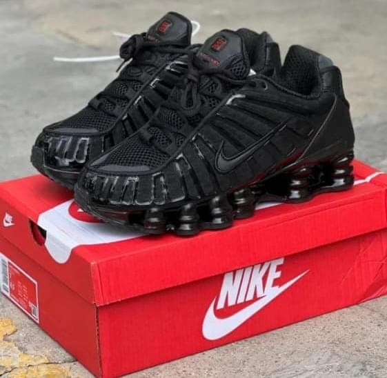 Nike Shox Black