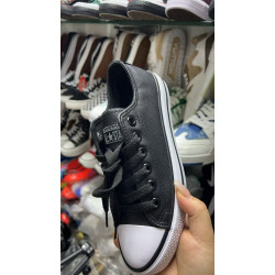 Converse Black White